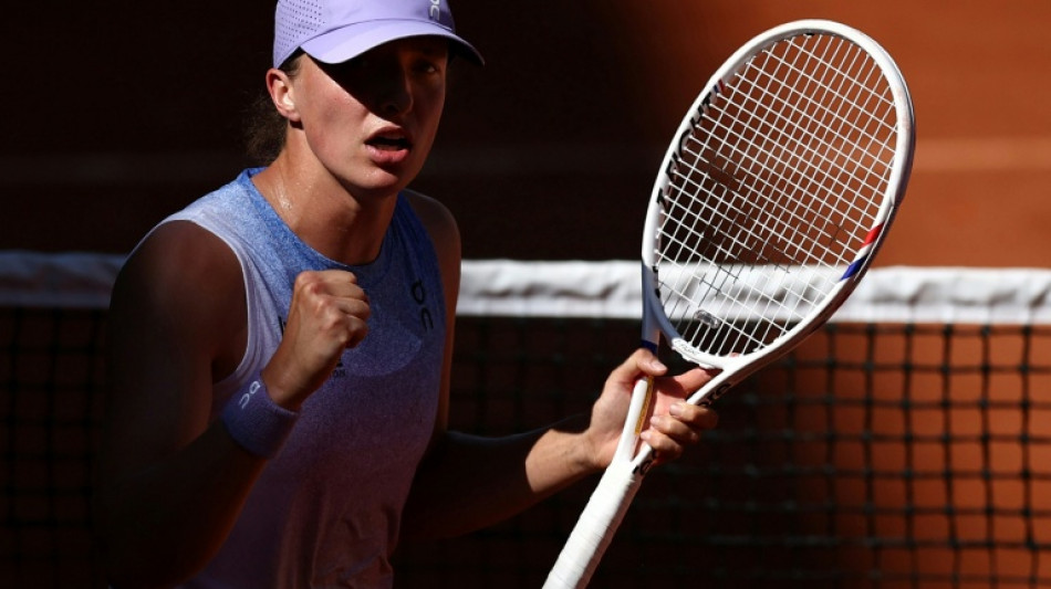Swiatek, Sabalenka through as Musetti battles into French Open last 16