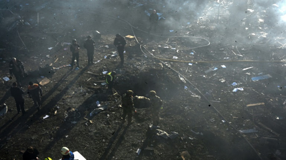 Trump amea&ccedil;a R&uacute;ssia com san&ccedil;&otilde;es e tarifas caso n&atilde;o pare de atacar a Ucr&acirc;nia