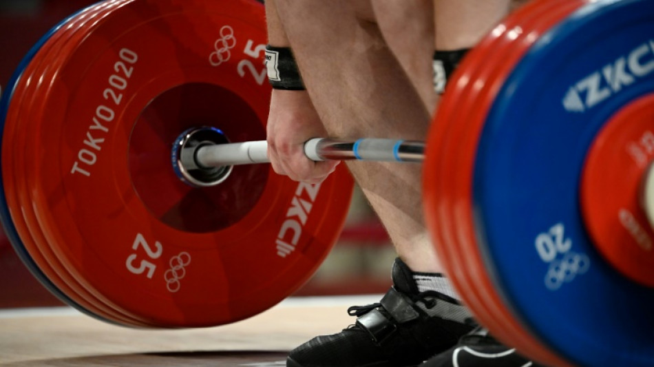 Halterofilista iraniano &eacute; suspenso por cumprimentar atleta israelense