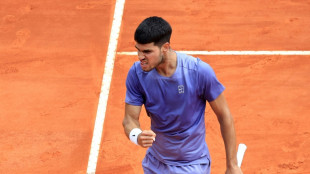 Alcaraz derrota Fils e enfrenta Davidovich na semifinal em Monte Carlo