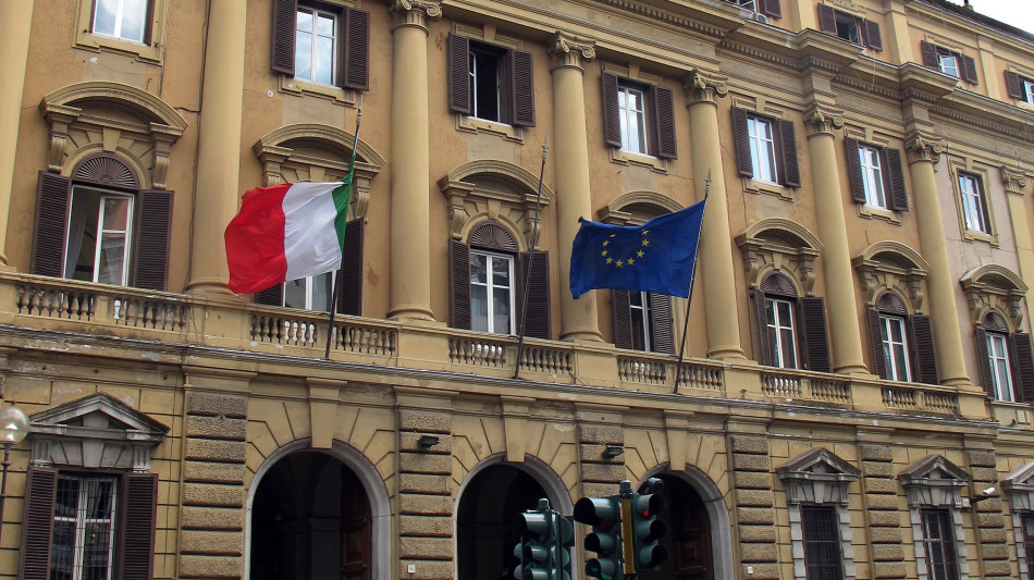 Lo spread tra Btp e Bund tedeschi chiude in rialzo a 101 punti