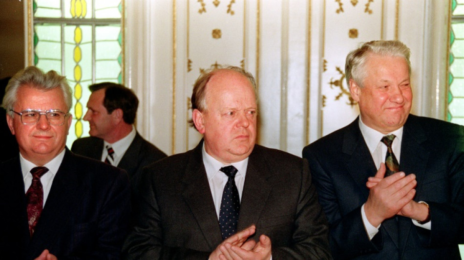 D&eacute;c&egrave;s du premier pr&eacute;sident du B&eacute;larus, un des fossoyeurs de l'URSS