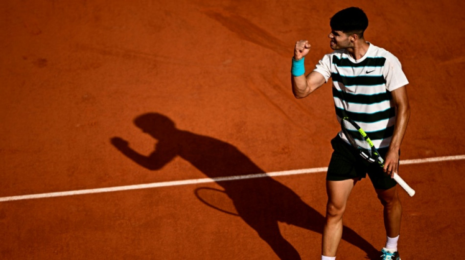 Alcaraz perde um set para Shelton mas vai &agrave;s quartas de final de Roland Garros