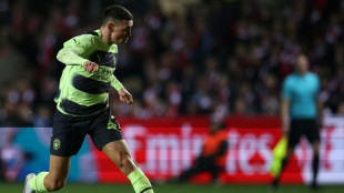 Man City stroll into FA Cup quarters, Leicester crash out