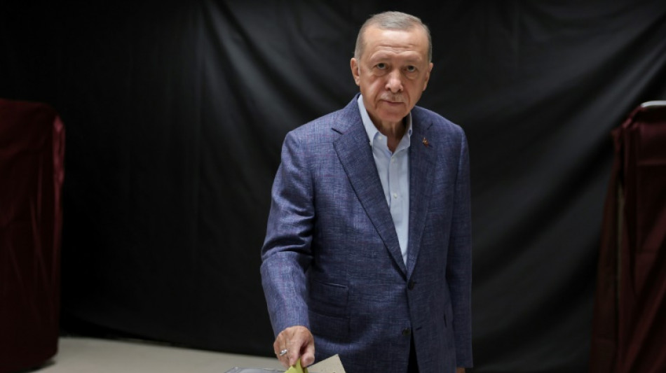 Turqu&iacute;a decide el futuro de Erdogan en unas re&ntilde;idas elecciones