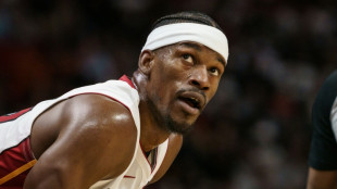 Butler, Strus lead Heat past Bulls and into playoffs