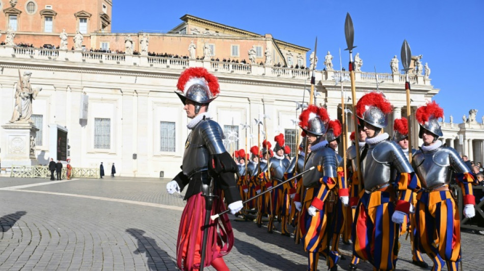 Schweizer Garde bekundet Trauer &uuml;ber den Tod Benedikts XVI.