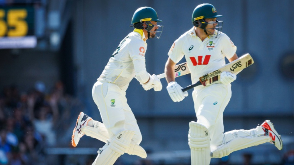 Resilient Australia 'adapt on the go' to close in on Ashes glory 