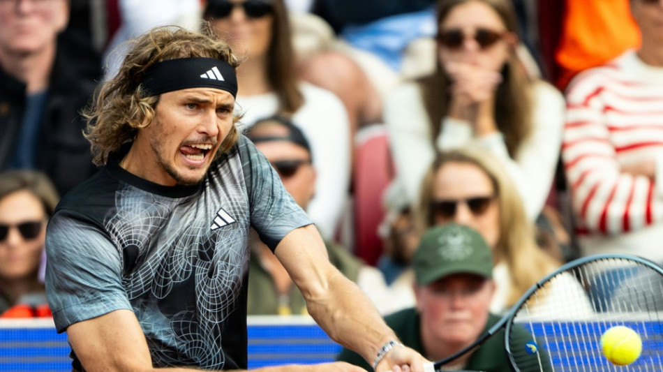 Tennis: Zverev m&uuml;ht sich ins Achtelfinale von Bastad