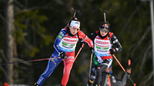 Biathlon: les Bleues enl&egrave;vent le globe du relais, une premi&egrave;re depuis 11 ans