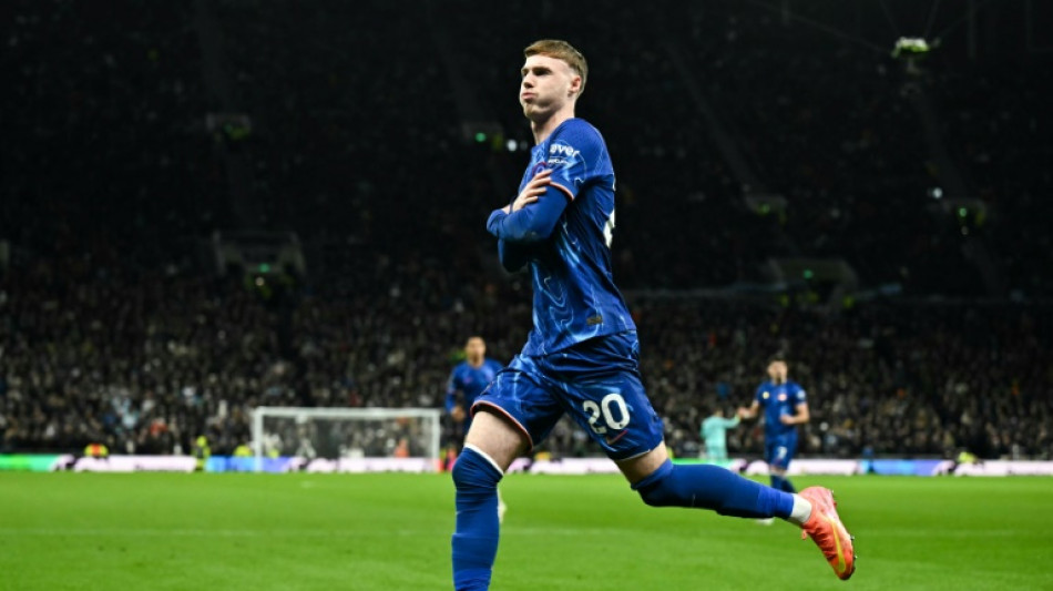 Chelsea vence cl&aacute;ssico com Tottenham e se aproxima da lideran&ccedil;a; Arsenal empata