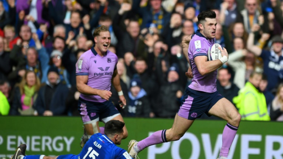 Kinghorn hat-trick sees Scotland condemn Italy to Six Nations whitewash
