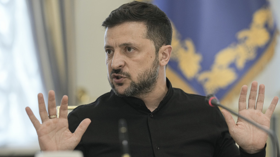 Zelensky, chi d&agrave; alla guerra pi&ugrave; tempo &egrave; complice di Putin