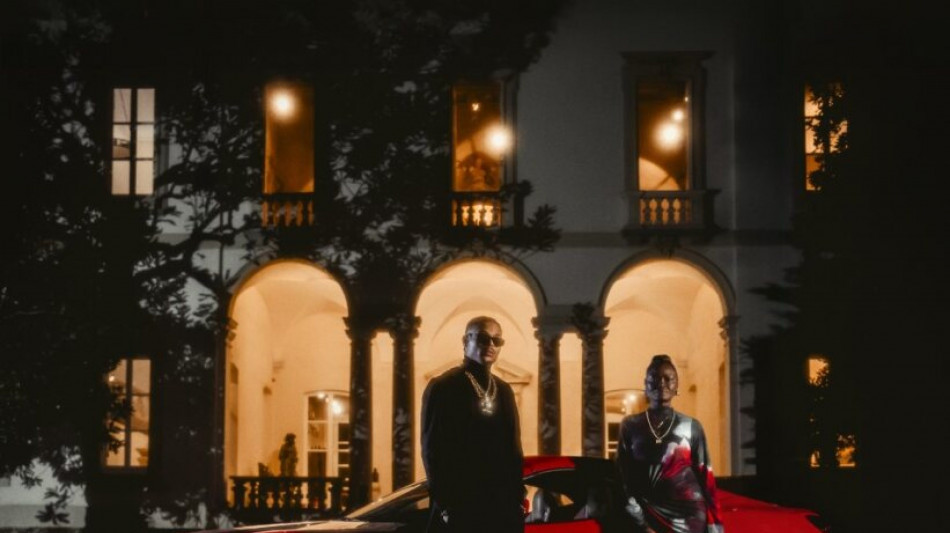 Hit Parade, debutta in vetta Artie 5ive e scalza Olly