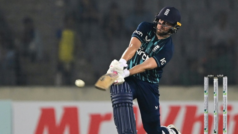 Malan ton gives England thrilling win over Bangladesh