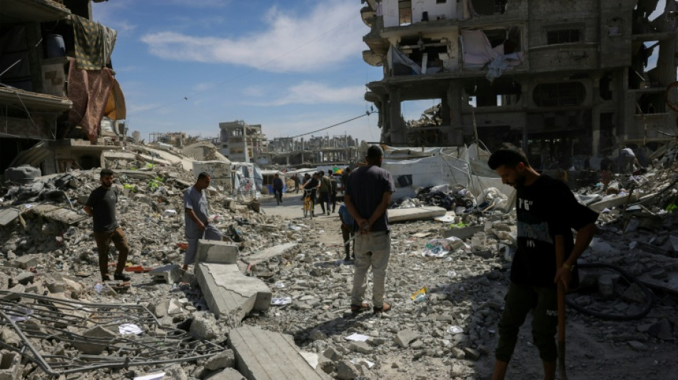 Defesa Civil de Gaza anuncia 50 mortes em bombardeios israelenses