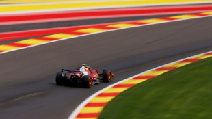 Hamilton holds hands up after 'unacceptable' qualifying