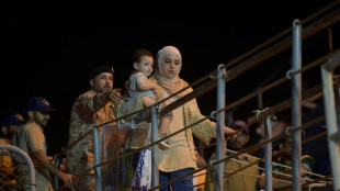 Evacuados cuentan su angustiosa huida de Sud&aacute;n hacia Arabia Saudita