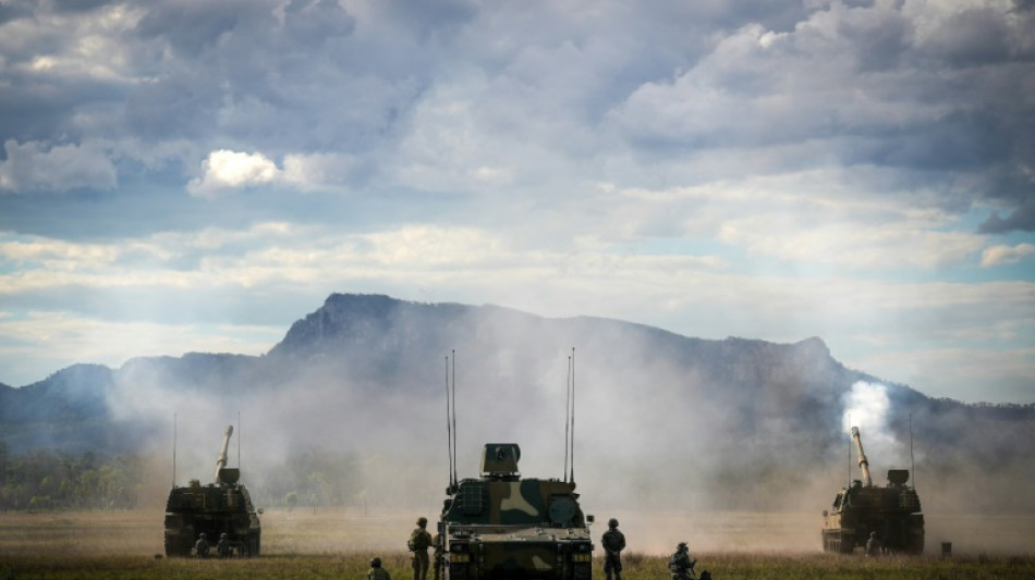 Chopper crash pauses Australia-US military exercise, four missing