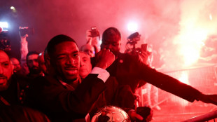 Demb&eacute;l&eacute; weint vor Gl&uuml;ck: "Ich wollte stark bleiben" 