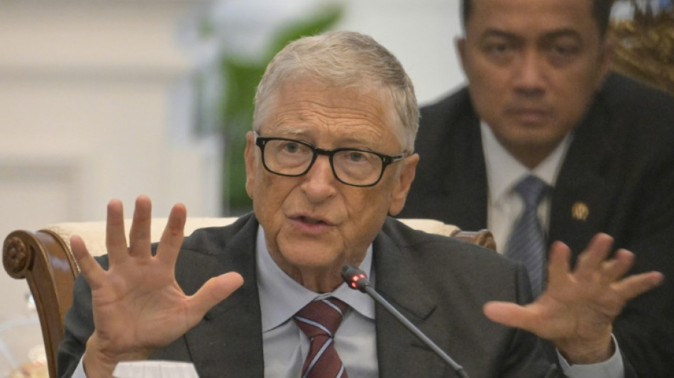 Bill Gates acelera la donaci&oacute;n de su fortuna y critica los recortes de ayuda de EEUU