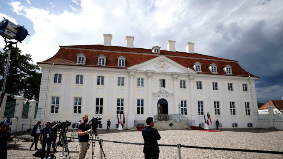 Gewerkschaften und Wirtschaftsverb&auml;nde rufen Regierung vor Meseberg zur Ordnung