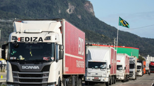 Los bloqueos de rutas se apagan en Brasil, que camina hacia la transici&oacute;n