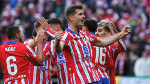 Atl&eacute;tico Madrid vence Getafe (1-0) e alcan&ccedil;a l&iacute;der Barcelona no Espanhol