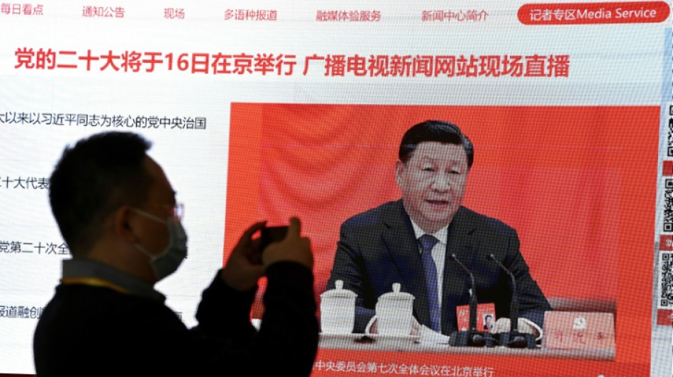 En Chine, Xi m&egrave;ne une "purge" anti-corruption avant le congr&egrave;s