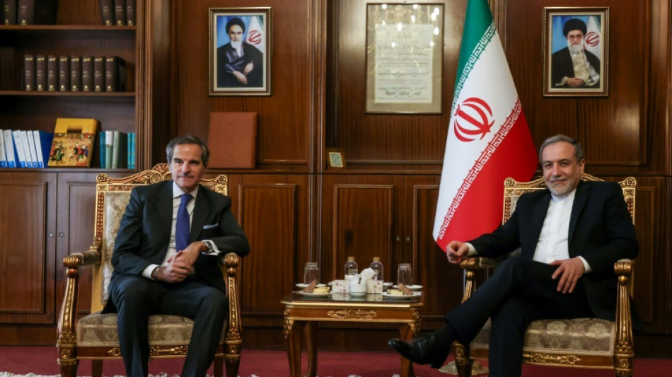 Ir&atilde; diz que quer esclarecer 'd&uacute;vidas e ambiguidades' sobre programa nuclear