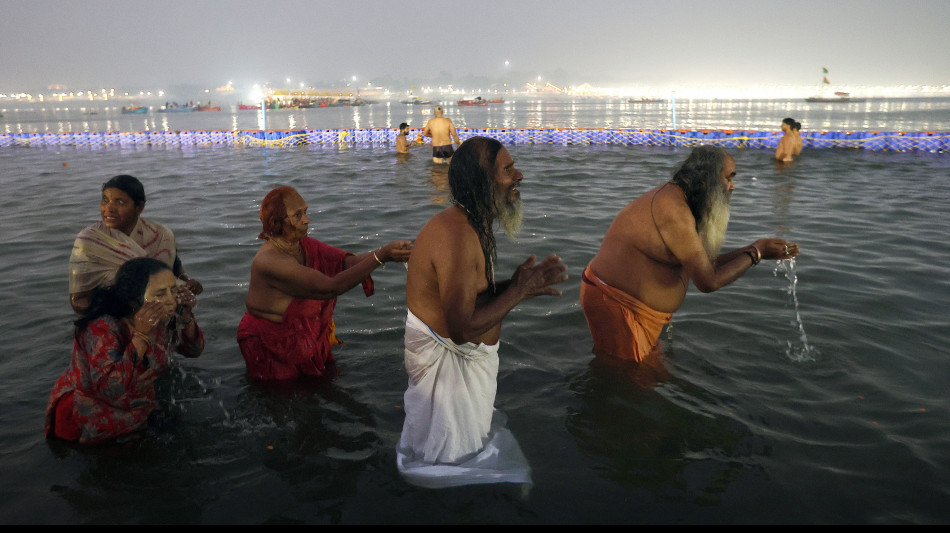 India, allarme per qualit&agrave; acqua nel luogo del Kumbh Mela