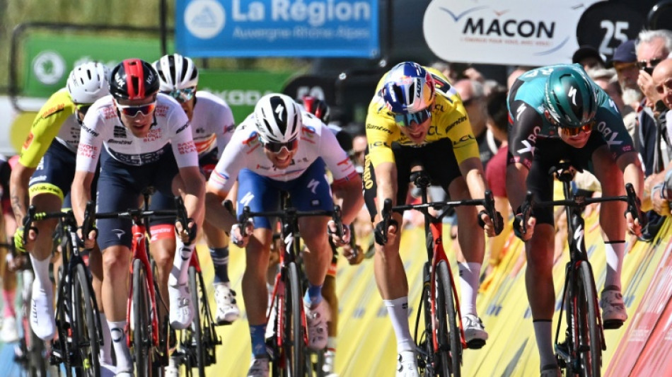 Dauphin&eacute;: sprint gagnant pour van Aert dans la 5e &eacute;tape