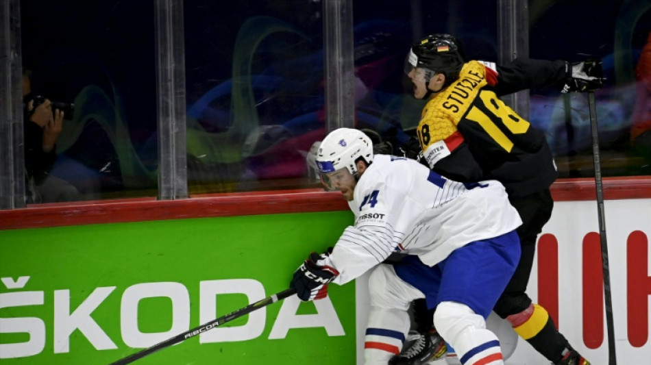Hockey sur glace: les Bleus craquent face &agrave; l'Allemagne