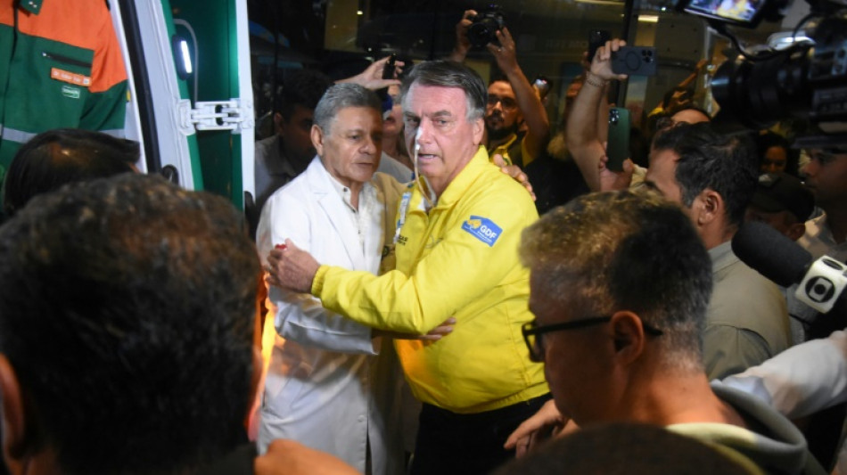 Bolsonaro se somete a cirug&iacute;a en Brasilia por una oclusi&oacute;n intestinal