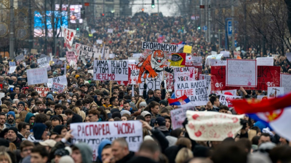 Serbians strike in protest over fatal roof collapse