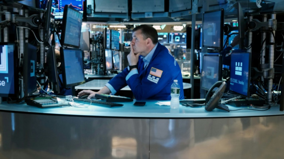 Wall Street ouvre en ordre dispers&eacute;, manque de souffle pour un rebond