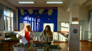 Presidente da Mold&aacute;via celebra vit&oacute;ria em referendo da UE, repleto de den&uacute;ncias de interfer&ecirc;ncias russas