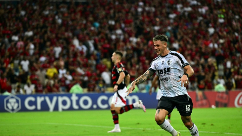 Flamengo perde para Central C&oacute;rdoba (2-1) no Maracan&atilde; pela 2&ordf; rodada da Libertadores