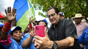 Torrijos promete ampliar negocios del Canal de Panam&aacute; si gana las elecciones