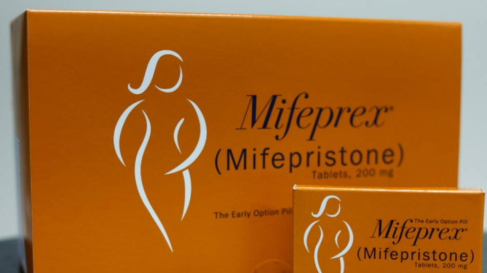 Corte Suprema de EEUU preserva temporalmente acceso a p&iacute;ldora abortiva