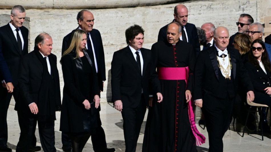 Presidente argentino pede que papa Le&atilde;o XIV defenda 'a vida' e 'a propriedade privada'