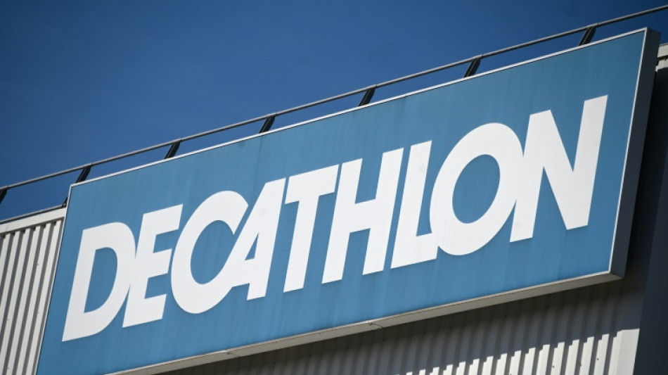 La multinacional de art&iacute;culos de deporte Decathlon suspende sus actividades en Rusia