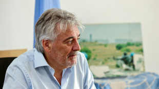 Capacetes azuis permanecer&atilde;o na fronteira entre L&iacute;bano e Israel apesar dos ataques, diz porta-voz &agrave; AFP