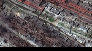 Asow-Regiment: 20 Zivilisten verlassen Asow-Stahlwerk f&uuml;r Evakuierung 