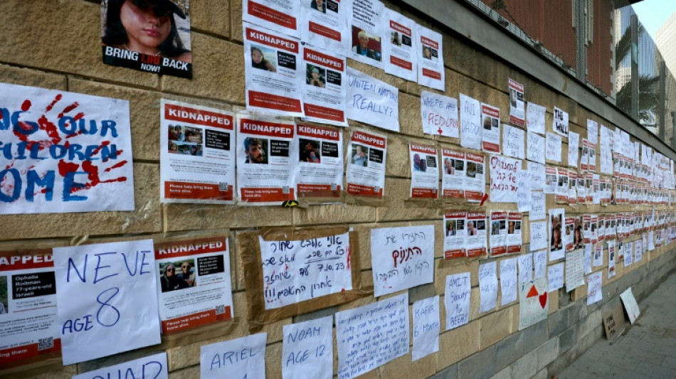 Hamas anuncia liberta&ccedil;&atilde;o de mais duas ref&eacute;ns