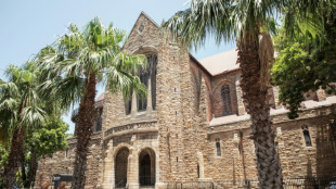 Incendio en la catedral donde están las cenizas de Desmond Tutu