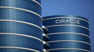 Stocks advance with focus on central banks, tech