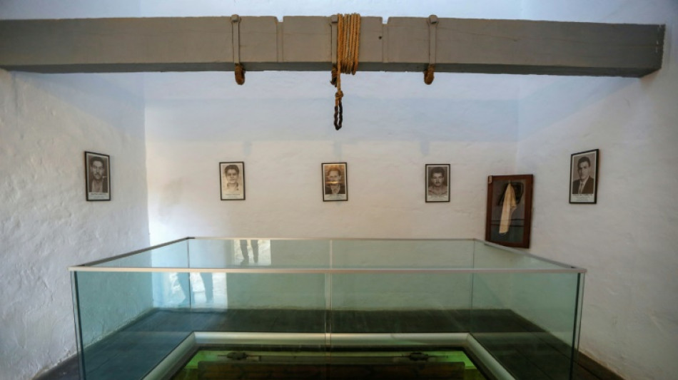 Elizabeth II et Chypre, des relations entach&eacute;es par le pass&eacute; colonial