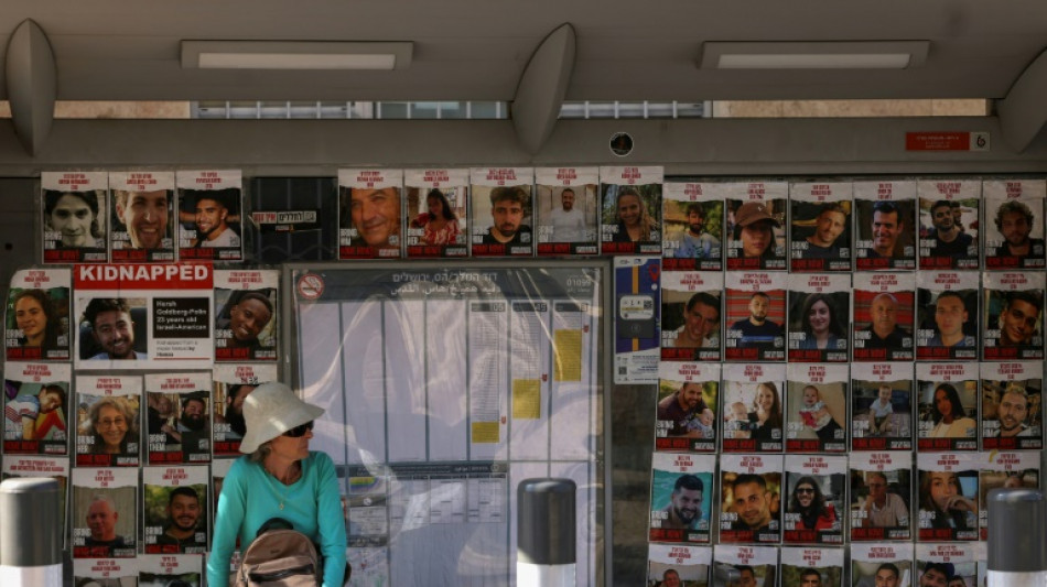 'N&atilde;o h&aacute; mais tempo', dizem ex-ref&eacute;ns israelenses um ano ap&oacute;s sua liberta&ccedil;&atilde;o