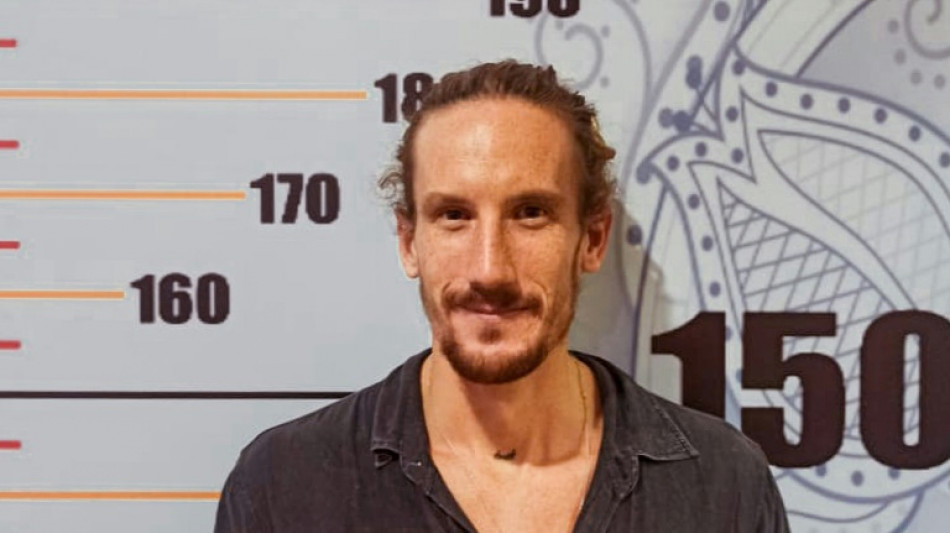 Bali deportar&aacute; a canadiense por bailar desnudo en monta&ntilde;a sagrada